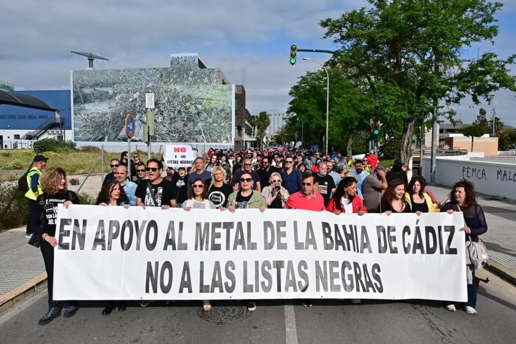 Manifestación contra las listas negras