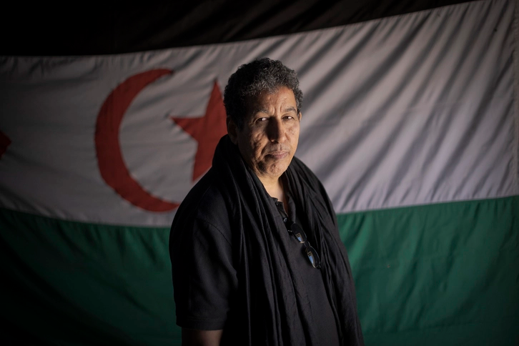 Abdulah Arabi en el campamento de refugiados saharauis de Auserd. (Jairo VARGAS)
