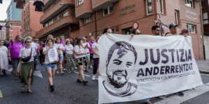 Los manifestantes exigen justicia para Ander