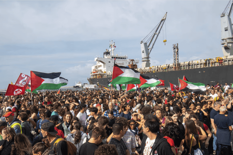 Protesta contra el uso de puertos para el transporte de armas